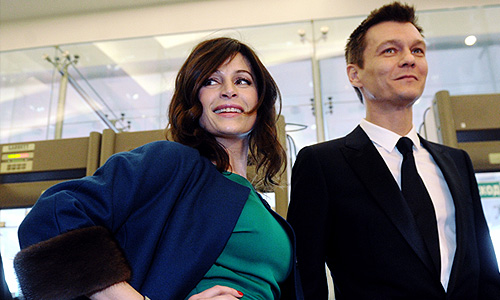 Актриса Оксана Фандера с супругом режиссером Филиппом Янковским на ХХV Юбилейной церемонии вручения Национальной кинематографической премии "НИКА" за 2011 год в КЗ "Крокус-Сити-Холл".