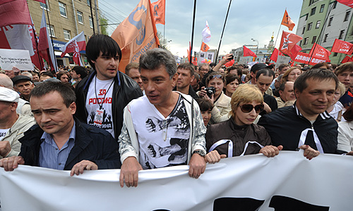 Сопредседатель движения "Солидарность" Борис Немцов во время акции "Марш миллионов" по улице Большая Якиманка.