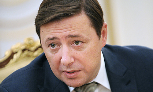 Владимир Путин сообщил на заседании правительства в понедельник, что назначил зампредом правительства РФ Александра Хлопонина.