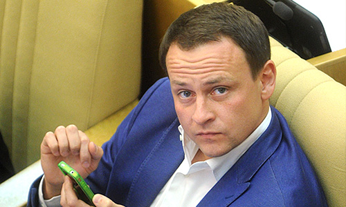 Заместитель председателя комитета Госдумы по жилищной политике и жилищно-коммунальному хозяйству Александр Сидякин на пленарном заседании Госдумы РФ.