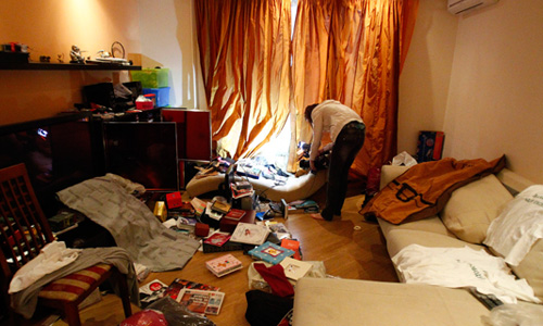 Обыски по делу о беспорядках на Болотной прошли у Алексея Навального, Сергея и Анастасии Удальцовых, Ильи Яшина и Ксении Собчак, сообщил в понедельник "Интерфаксу" официальный представитель СК РФ Владимир Маркин.