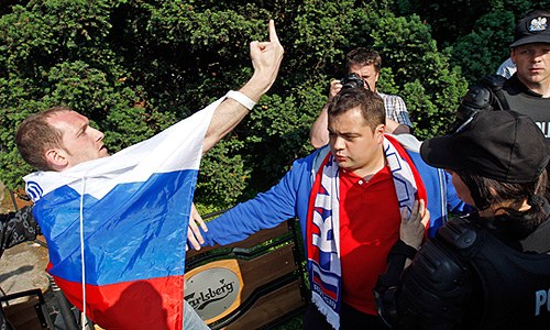 Во время марша российских болельщиков.