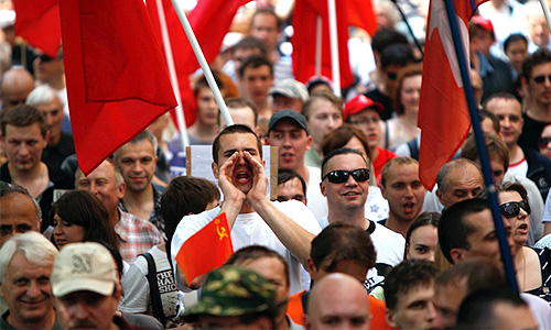 В День России столичная мэрия разрешила оппозиции провести акцию "Марш миллионов" с 13:00 до 18:00. Акция начнется шествием от Пушкинской площади по Бульварному кольцу и завершится митингом на Проспекта Сахарова.