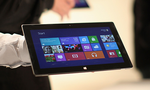    - 10,6-  (1  - 2,54 ),   - 9 .     .   Windows 8,        Surface,    touch-screen.   ,     -.