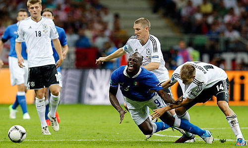 Сборная Германии проиграла сборной Италии в полуфинале чемпионата Европы по футболу со счетом 1:2