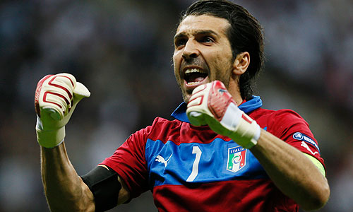 Сборная Германии проиграла сборной Италии в чемпионате Европы по футболу со счетом 1:2