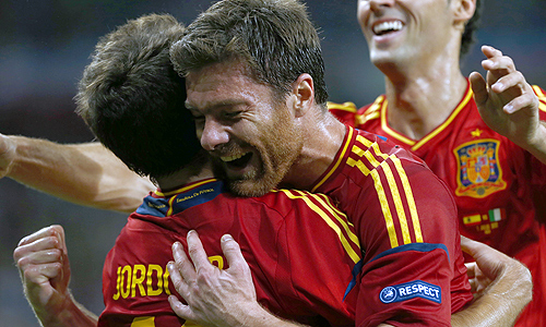 Сборная Испании по футболу обыграла Италию в финале чемпионата Европы и выиграла турнир второй раз подряд.