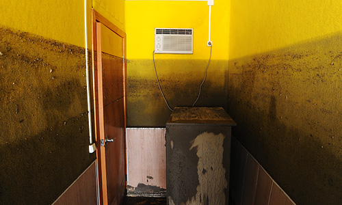 В одном из домов города Дивноморска после наводнения.