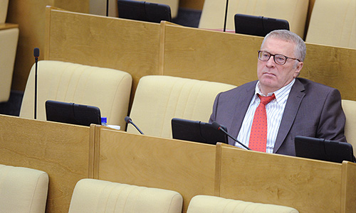 Лидер ЛДПР Владимир Жириновский на пленарном заседании Государственной Думы РФ, посвященном вопросу о ратификации протокола о присоединении России к Всемирной торговой организации (ВТО).