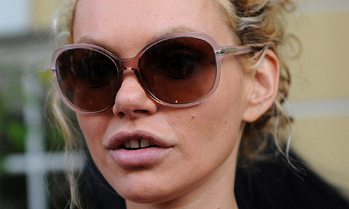 Дизайнер Маша Цигаль на благотворительном аукционе "Добрый вечер" по сбору средств пострадавшим от наводнения на Кубани в ресторане "Твербуль".