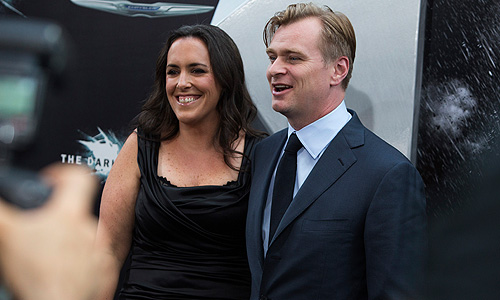 Режиссер Кристофер Нолан с супругой Эммой Томас на премьере фильма "Темный рыцарь: Возрождение легенды" в Нью-Йорке.