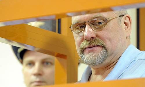 Бывший начальник Главного военно-медицинского управления Минобороны РФ Александр Белевитин, признанный виновным в служебных злоупотреблениях и получении крупных взяток, перед оглашением приговора в Московском окружном суде.