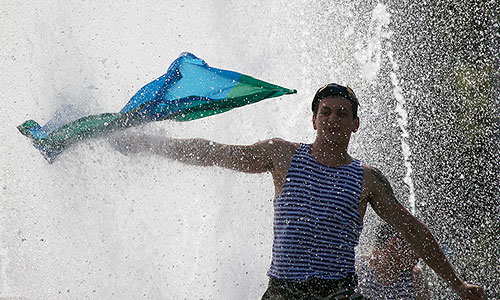 В четверг около 1,5 миллионов десантников России будут отмечать профессиональный праздник – день ВДВ.