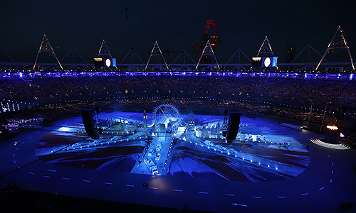 На Олимпийском стадионе в Лондоне началось красочное представление, приуроченное церемонии закрытия ХХХ летних Олимпийских Игр. Игры-2012 проходили в Лондоне с 27 июля по 12 августа. На Олимпиаде было разыграно 302 комплекта наград.