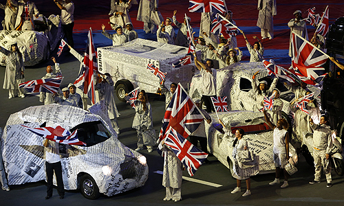 На Олимпийском стадионе в Лондоне началось красочное представление, приуроченное церемонии закрытия ХХХ летних Олимпийских Игр. Игры-2012 проходили в Лондоне с 27 июля по 12 августа. На Олимпиаде было разыграно 302 комплекта наград.