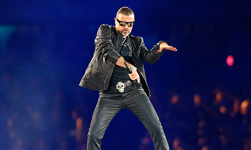 Певец Джордж Майкл.