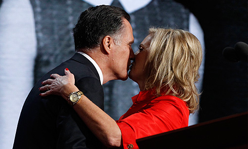 Республиканская партия США официально утвердила Митта Ромни в качестве кандидата в президенты.