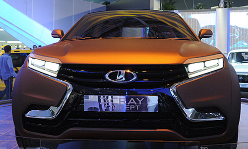 Автомобиль Lada XRAY Concept, представленный на ММАС 2012 в "Крокус Экспо".
