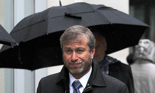 31 августа 2012г. Высокий суд Лондона отклонил иск российского предпринимателя Бориса Березовского против другого бизнесмена из РФ Романа Абрамовича на сумму почти $5 млрд, заявила судья баронесса Элизабет Глостер. 

На фото Роман Абрамович 19 декабря 2011г.