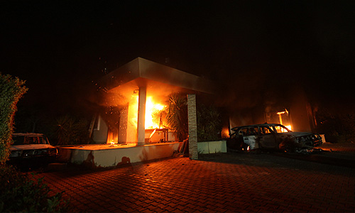 Посол США в Ливии погиб в результате обстрела из гранатометов американского консульства в ливийском городе Бенгази, сообщает в среду межарабский телеканал "Аль-Джазира".