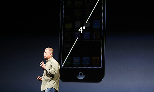 Рано утром 12 сентября в Калифорнии компания Apple представила свой новый смартфон - iPhone 5.