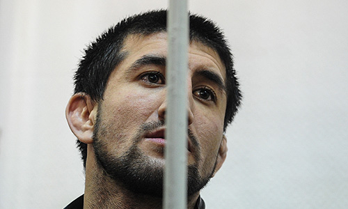 Замоскворецкий суд Москвы поручил провести новую экспертизу по делу в отношении самбиста Расула Мирзаева российскому центру судебно-медицинской экспертизы Минздрава РФ.