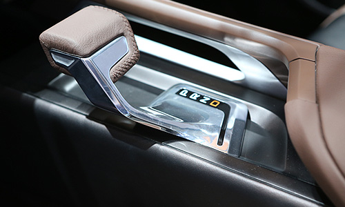 В салоне концепт-кара Lada XRAY производства компании "АвтоВАЗ".