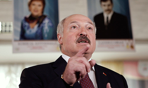 О результатах голосования сообщила на пресс-конференции в понедельник в Минске председатель Центризбиркома Лидия Ермошина. "Выборы состоялись. По их итогам в Палату представителей избрано 109 депутатов, не избран депутат только по одному из избирательных округов в Гомельской области", - отметила глава ЦИК.