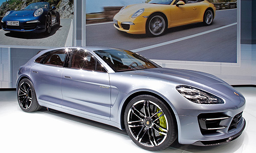 Автомобиль Porsche 911 Carrera 4.