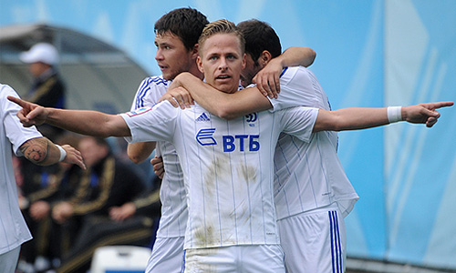 Игроки "Динамо" Александр Сапета, Балаж Джуджак и Адриан Ропотан (слева направо).