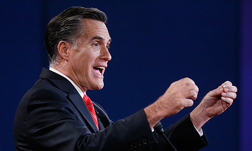 В ходе дискуссии, проходившей в Денвере, штат Колорадо, Ромни критиковал Белый дом за политику, которая привела, по его мнению, к ухудшению положения среднего класса, а также за раздувание госрасходов. Экс-губернатор Массачусетса подчеркивал, что его предложения по налоговым льготам для обеспеченных американцев не приведут к усугублению бюджетной ситуации, но позволят повысить занятость.