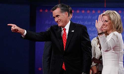 Самая ожесточенная дискуссия разгорелась вокруг идеи республиканцев снизить налоги, чтобы стимулировать создание новых рабочих мест. По мнению Барака Обамы, это лишит федеральный бюджет 5 трлн долларов, которые нечем будет компенсировать. Он также напомнил о планах Митта Ромни на 2 трлн долларов повысить расходы на оборону.