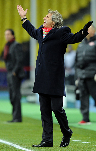 Московский "Спартак" одержал свою первую победу в Лиге чемпионов сезона 2012/13. На своем поле подопечные Унаи Эмери обыграли лиссабонскую "Бенфику" со счетом 2:1.