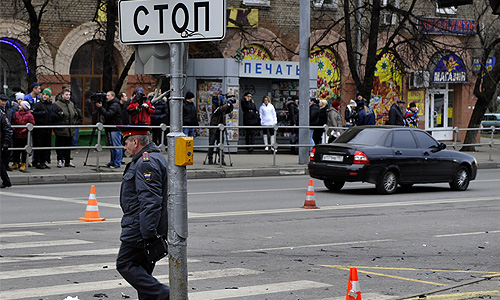 Полиция возбудила по факту аварии уголовное дело по ч.5 ст.264 УК РФ ("Нарушение ПДД, повлекшее по неосторожности смерть двух и более лиц").