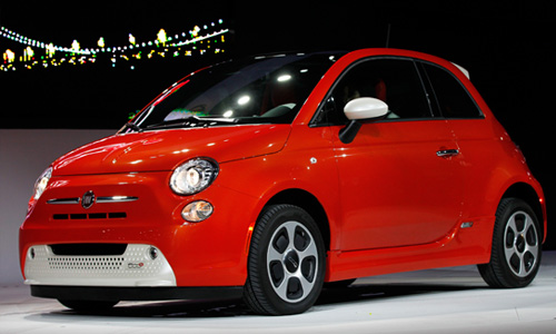 Электромобиль Fiat 500e.