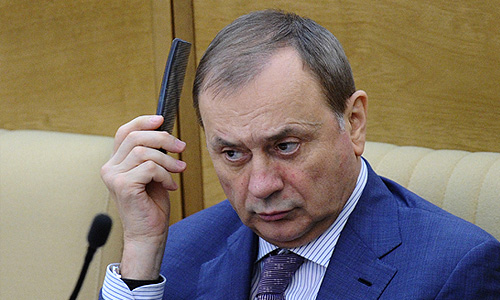 Первый заместитель председателя комитета ГД по земельным отношениям и строительству Мартин Шаккум на пленарном заседании Госдумы РФ.