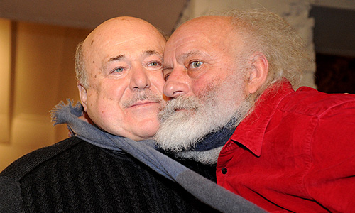 Художественный руководитель театра Et Cetera Александр Калягин и основатель театра "Лицедеи" Вячеслав Полунин (слева направо) в "Гоголь-центре", который открылся на базе московского драматического театра им. Гоголя под руководством Кирилла Серебренникова после реставрации.