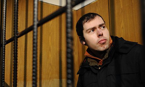 Юрист Дмитрий Виноградов, обвиняемый в расстреле своих коллег в офисе фармацевтической компании "Ригла", во время рассмотрения ходатайства следствия о продлении ареста в Бабушкинском суде.