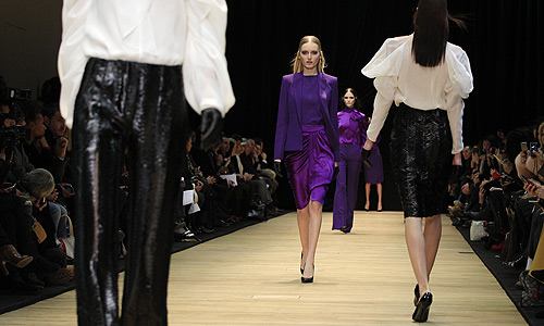 Показ коллекции осень-зима 2013 дизайнера Marcel Marongiu для модного дома Guy Laroche.