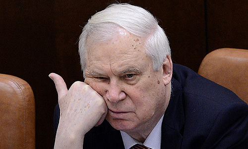Член СФ РФ Николай Рыжков на заседании Совета Федерации.