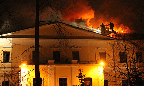 Во время тушения пожара в здании Государственного института театрального искусства.