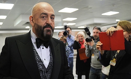 Певец Михаил Шуфутинский, ставший лауреатом музыкальной премии "Шансон Года", на церемонии вручения в Государственном Кремлевском Дворце.