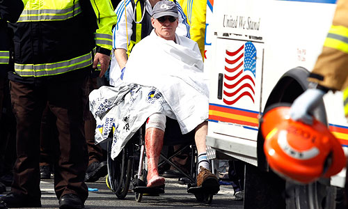 Взрывы произошли примерно через три  часа после того, как финишировали победители марафона.