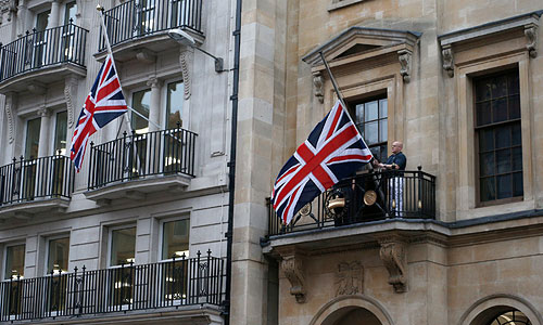 "Железную леди" провожают в последний путь.