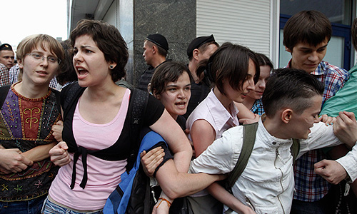 Около 20 человек задержаны у здания Госдумы во вторник за попытку проведения несанкционированной акции, сообщили "Интерфаксу" в пресс-службе ГУ МВД России по Москве.