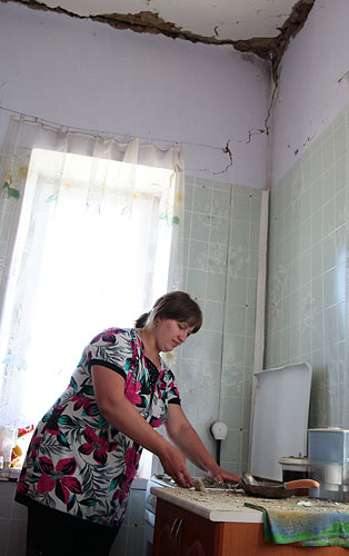 Ростехнадзор временно остановил работу вредных производств, а также все взрывные работы.