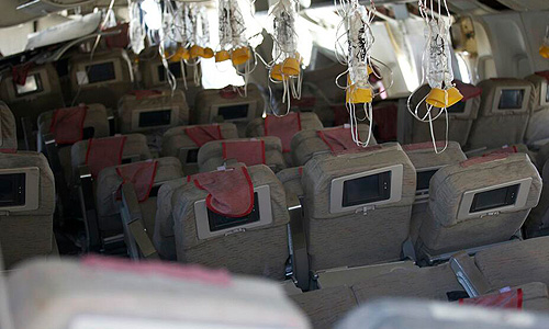 Лайнер Boeing 777, потерпевший аварию в аэропорту Сан-Франциско (США) в субботу, сажал пилот, который только проходил практику на этом типе воздушных судов, заявила представитель южнокорейской авиакомпании Asiana Airlines, которой принадлежал самолет.