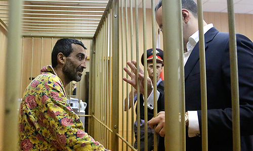 Тверской суд Москвы арестовал водителя "КамАЗа", которого обвиняют в совершении ДТП на территории "новой Москвы", унесшего жизни 18 человек.