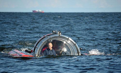 Владимир Путин посетил остров Гогланд в Финском заливе.