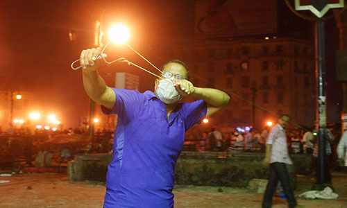 Полиция разогнала сторонников Мурси в центре Каира.